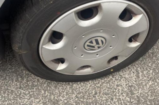 Vitre avant droit VOLKSWAGEN TOURAN 1