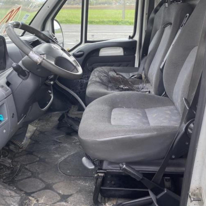 Custode avant droit (porte) CITROEN JUMPER 2 Photo n°20