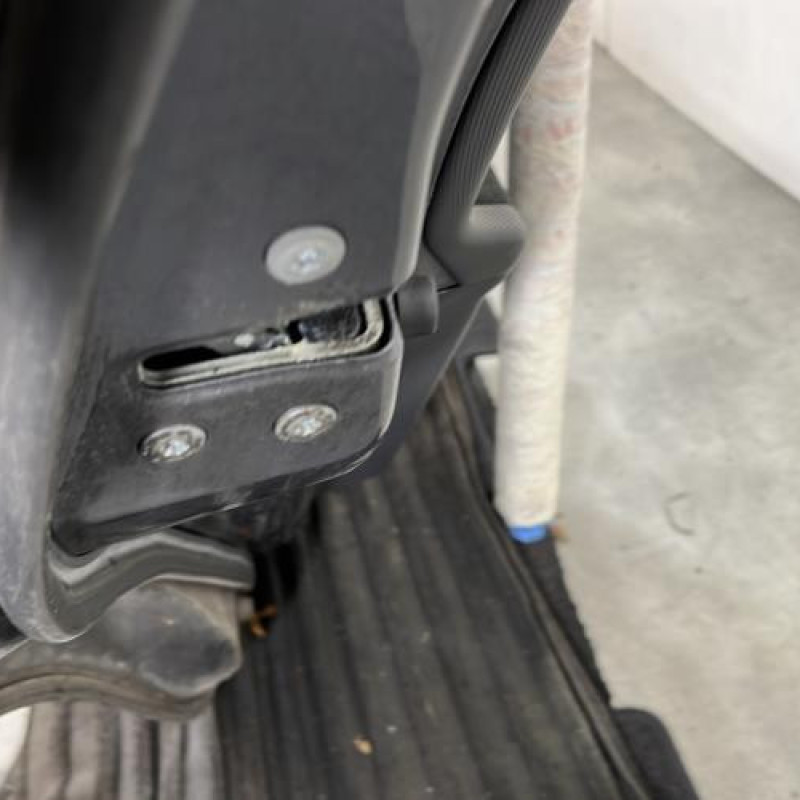 Porte arriere gauche TOYOTA AURIS 1 Photo n°3