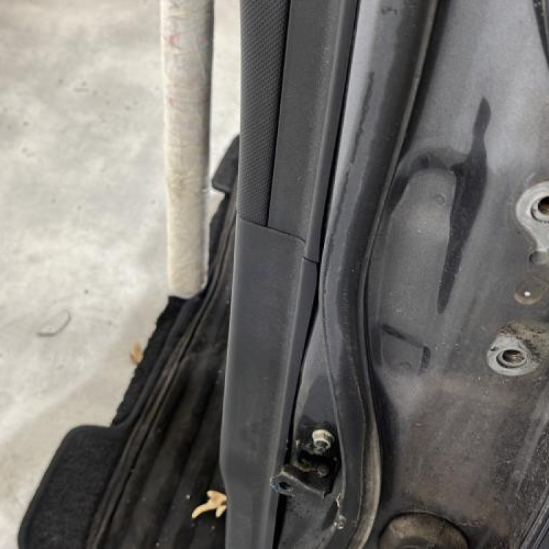 Porte arriere gauche TOYOTA AURIS 1 Photo n°4