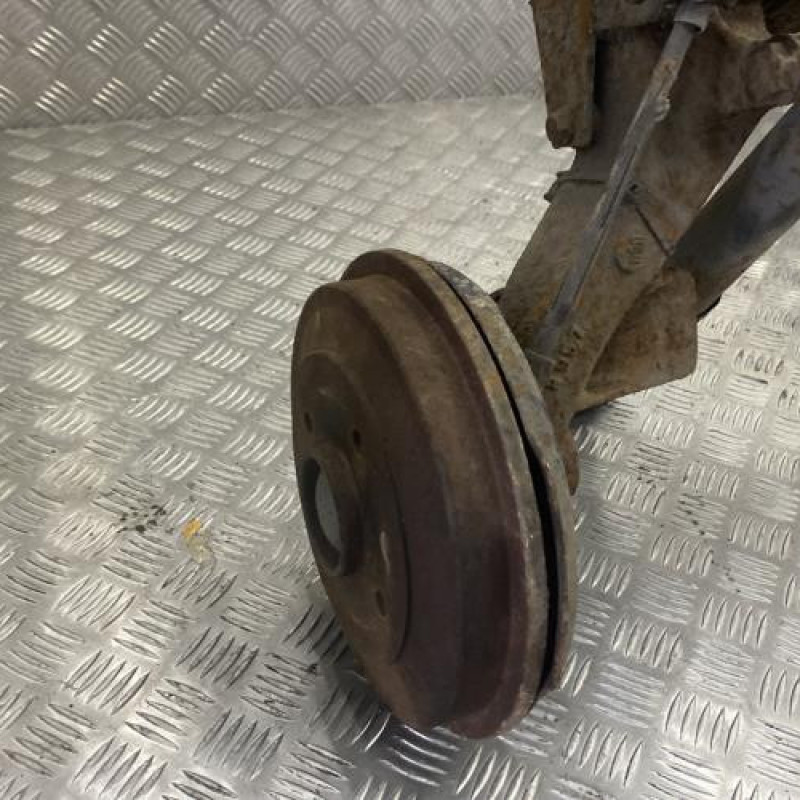 Essieu arriere PEUGEOT 206+ Photo n°3