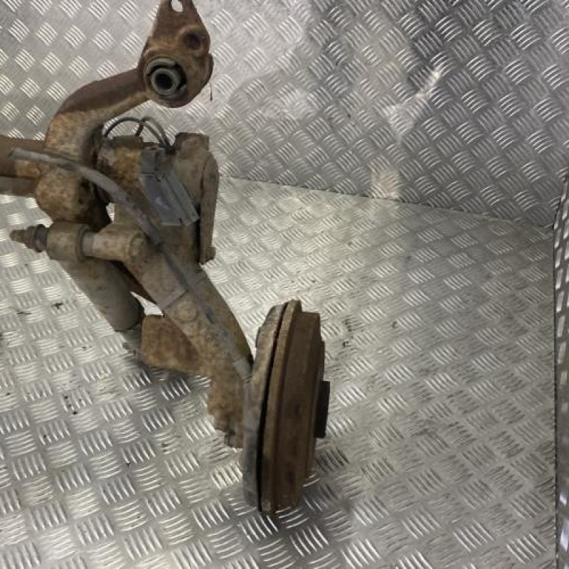 Essieu arriere PEUGEOT 206+ Photo n°4