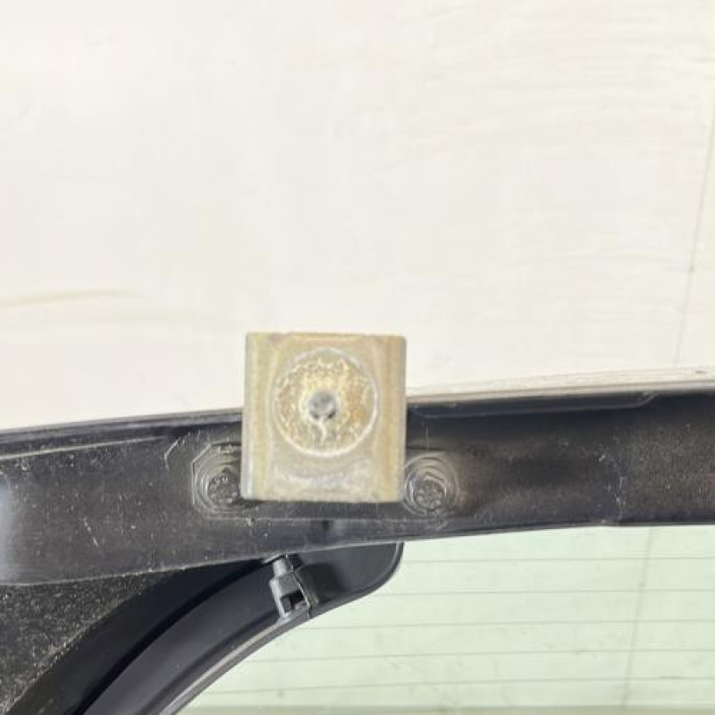 Malle/Hayon arriere RENAULT CLIO 3 Photo n°8