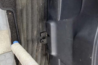 Malle/Hayon arriere RENAULT CLIO 3