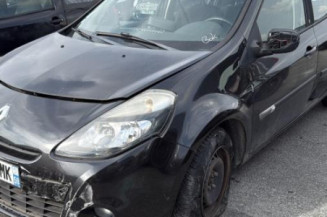 Malle/Hayon arriere RENAULT CLIO 3