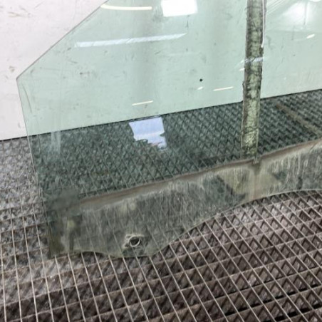 Vitre avant gauche RENAULT CLIO 3