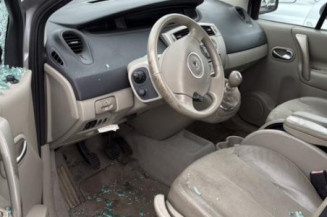 Custode arriere gauche RENAULT GRAND SCENIC 2