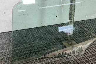 Vitre avant gauche PEUGEOT 207