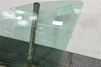 Vitre avant gauche PEUGEOT 207