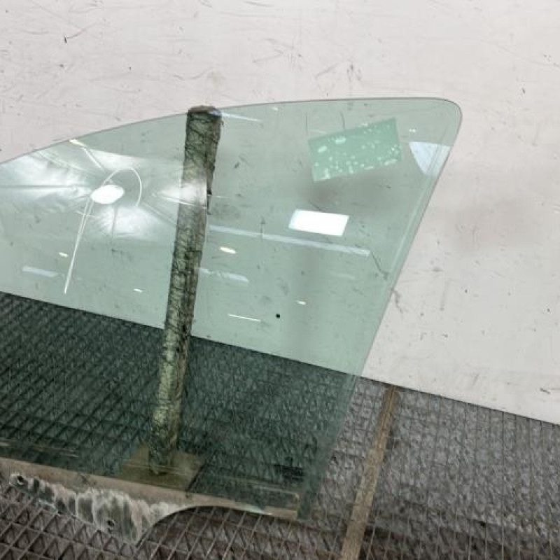 Vitre avant gauche PEUGEOT 207 Photo n°3