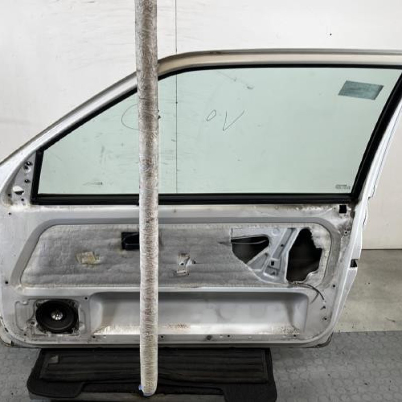 Porte avant droit CITROEN SAXO Photo n°6