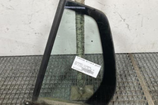 Custode arriere gauche (porte) VOLKSWAGEN GOLF 6 Photo n°1