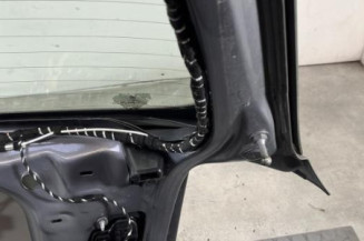 Malle/Hayon arriere VOLKSWAGEN GOLF 6