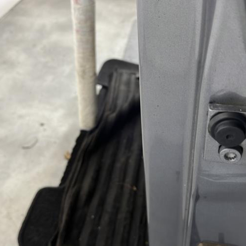 Porte avant gauche VOLKSWAGEN GOLF 6 Photo n°2