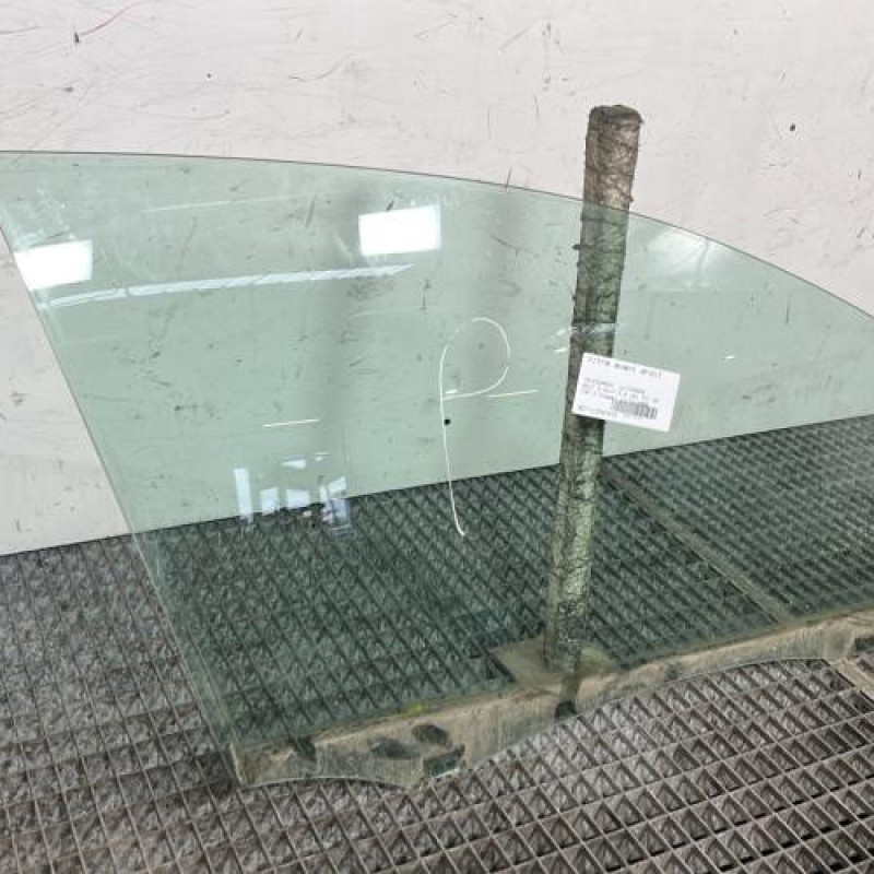 Vitre avant droit VOLKSWAGEN GOLF 6 Photo n°3