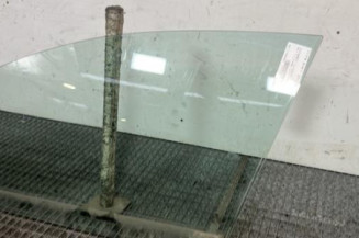 Vitre avant gauche VOLKSWAGEN GOLF 5