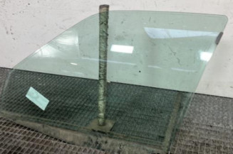 Vitre avant gauche CITROEN SAXO