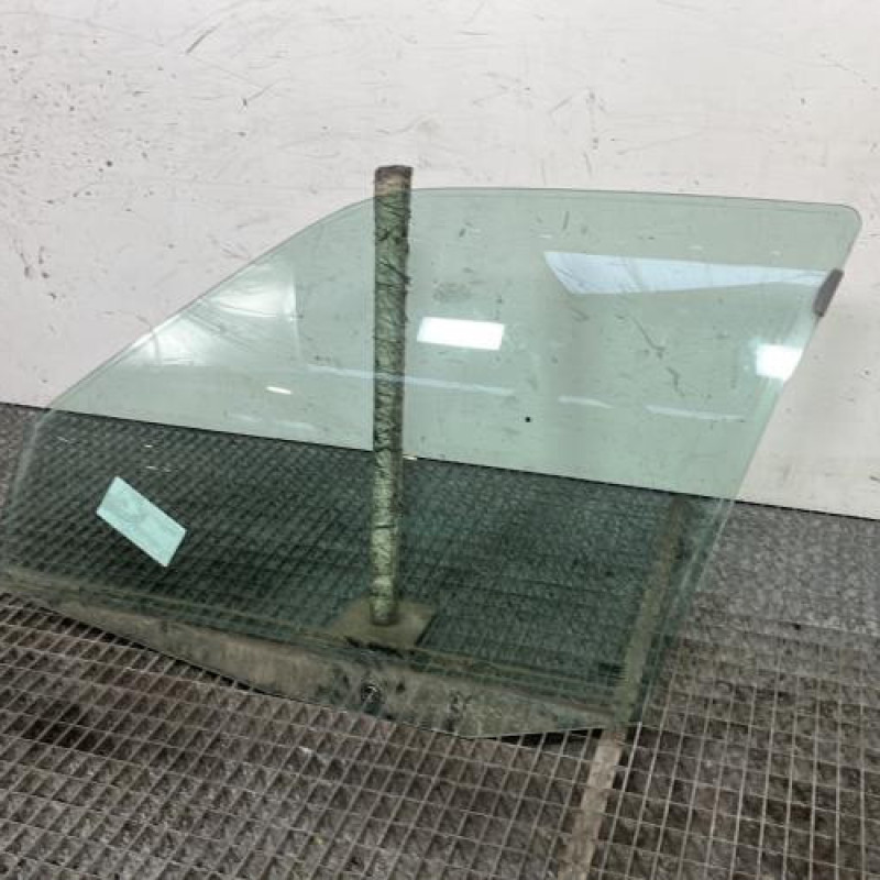 Vitre avant gauche CITROEN SAXO Photo n°3