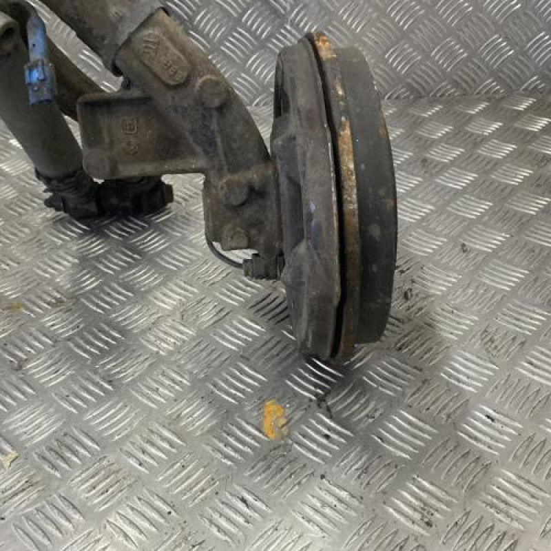 Essieu arriere PEUGEOT 206+ Photo n°3