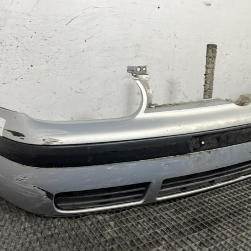 Pare choc avant VOLKSWAGEN GOLF 4 Photo n°2