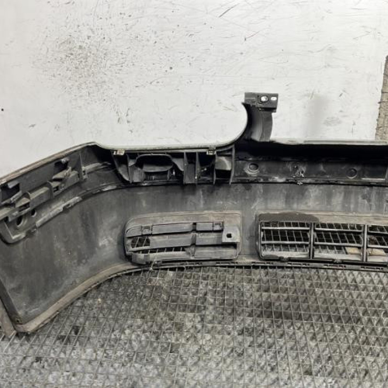 Pare choc avant VOLKSWAGEN GOLF 4 Photo n°6