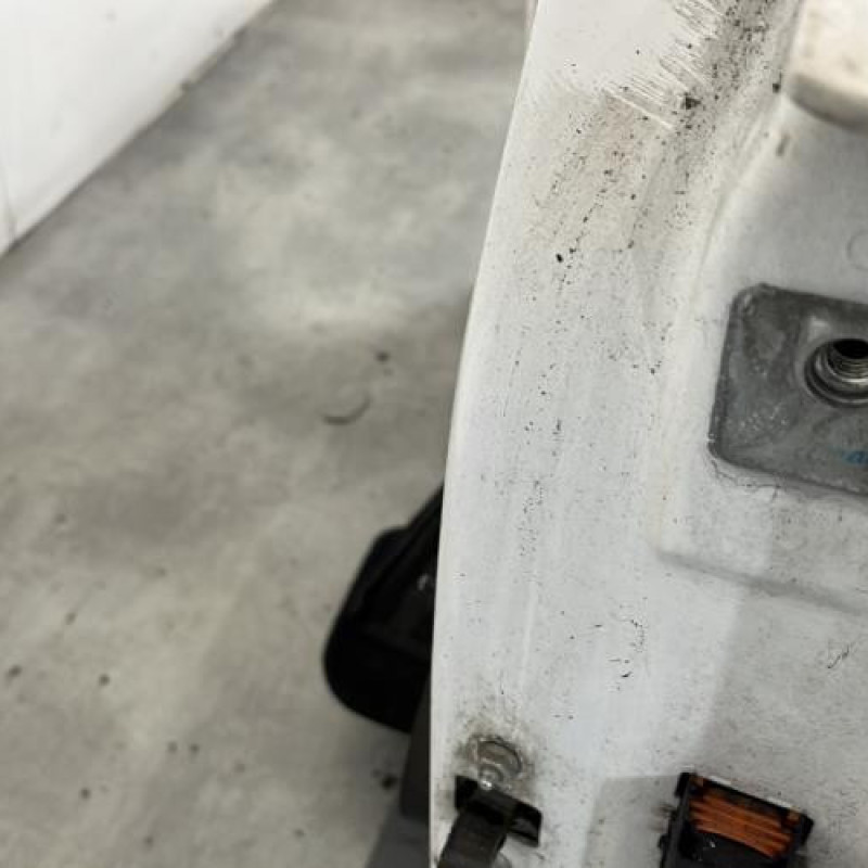 Porte avant gauche OPEL CORSA D Photo n°4