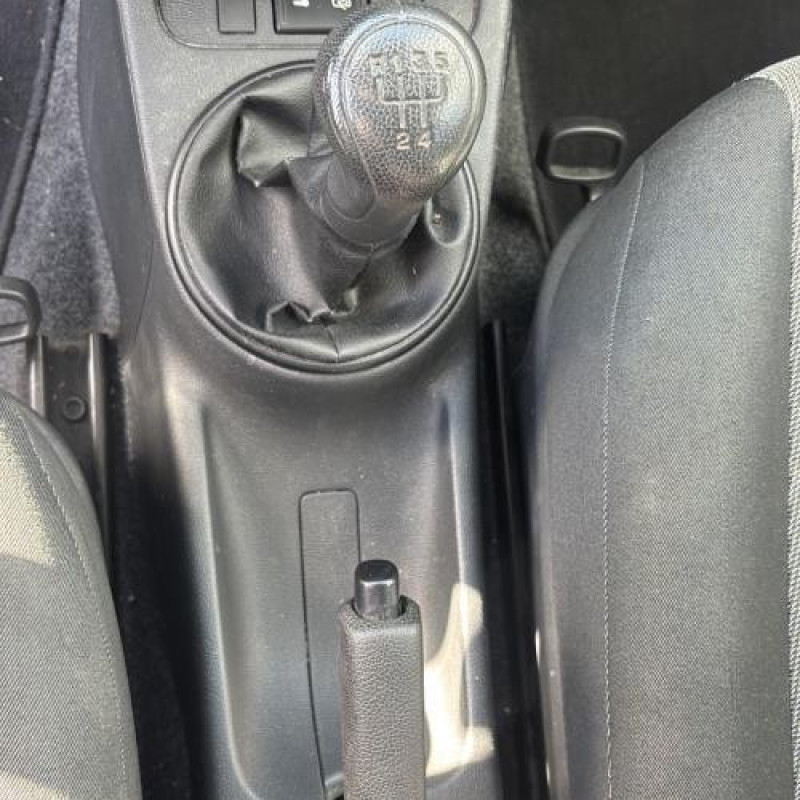 Levier de vitesses SKODA FABIA 2 Photo n°18