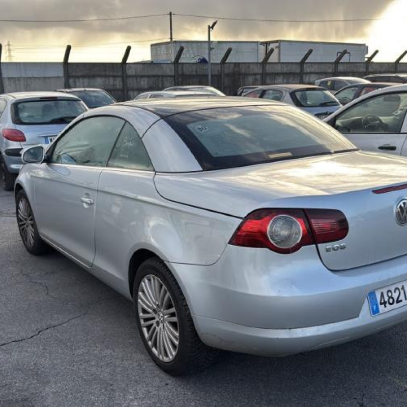 Reservoir essence VOLKSWAGEN EOS Photo n°4