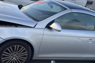 Reservoir essence VOLKSWAGEN EOS