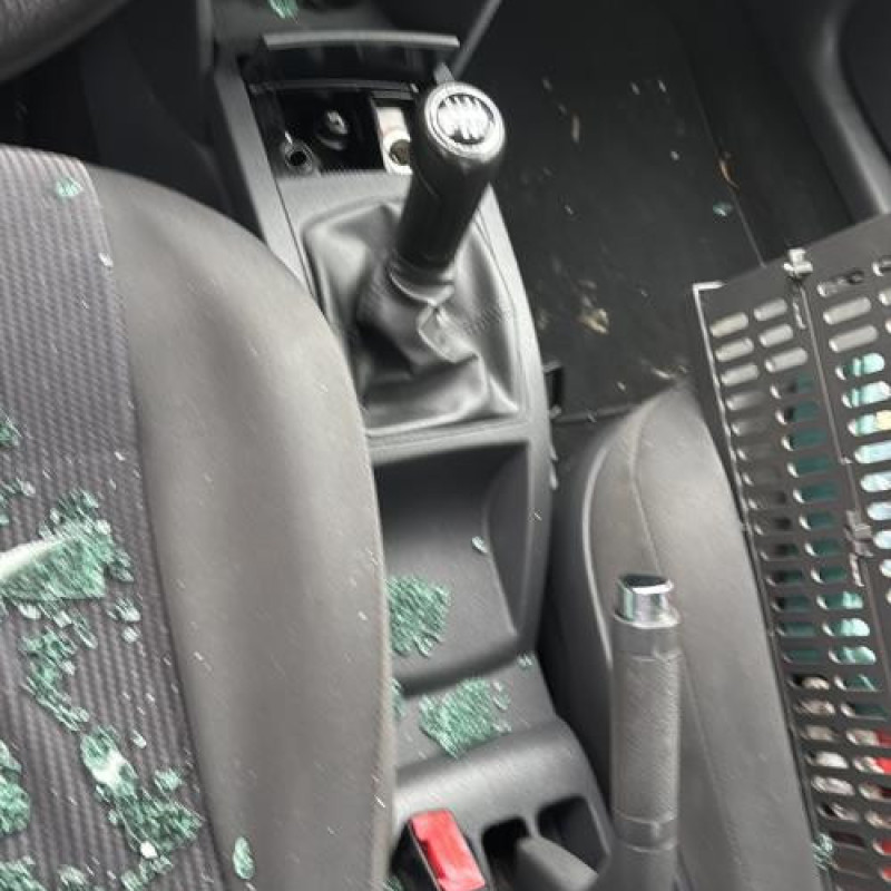 Levier de vitesses VOLKSWAGEN POLO 4 Photo n°16