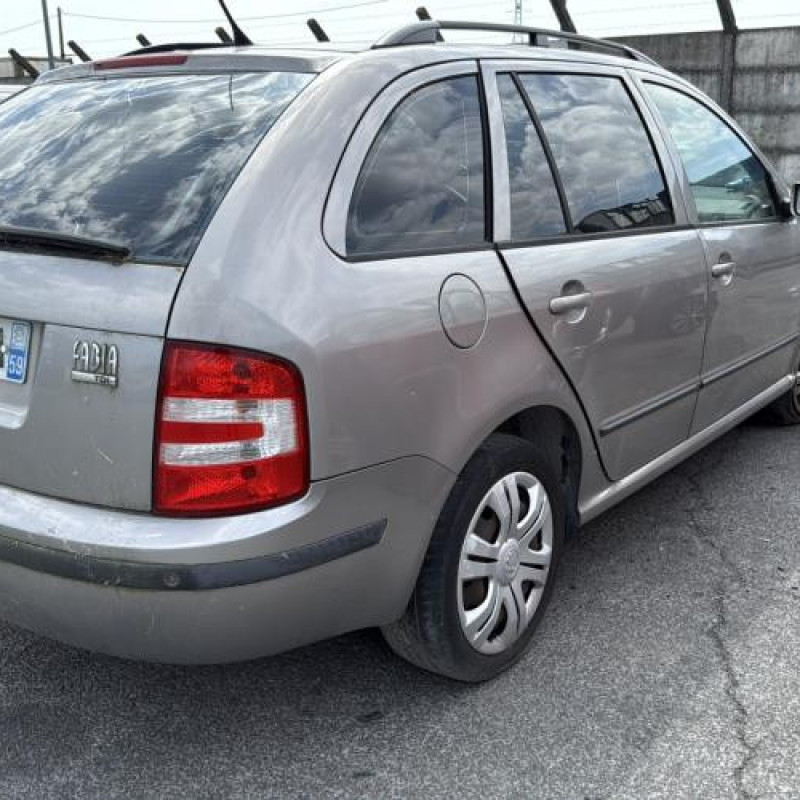 Levier de vitesses SKODA FABIA 1 Photo n°3