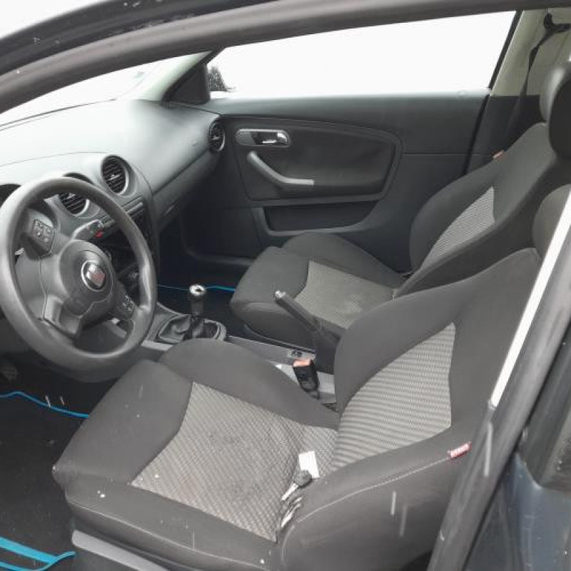 Amortisseur avant gauche SEAT IBIZA 3 Photo n°7