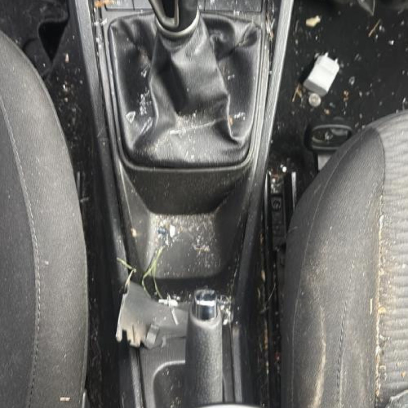 Reservoir essence SEAT IBIZA 4 Photo n°17