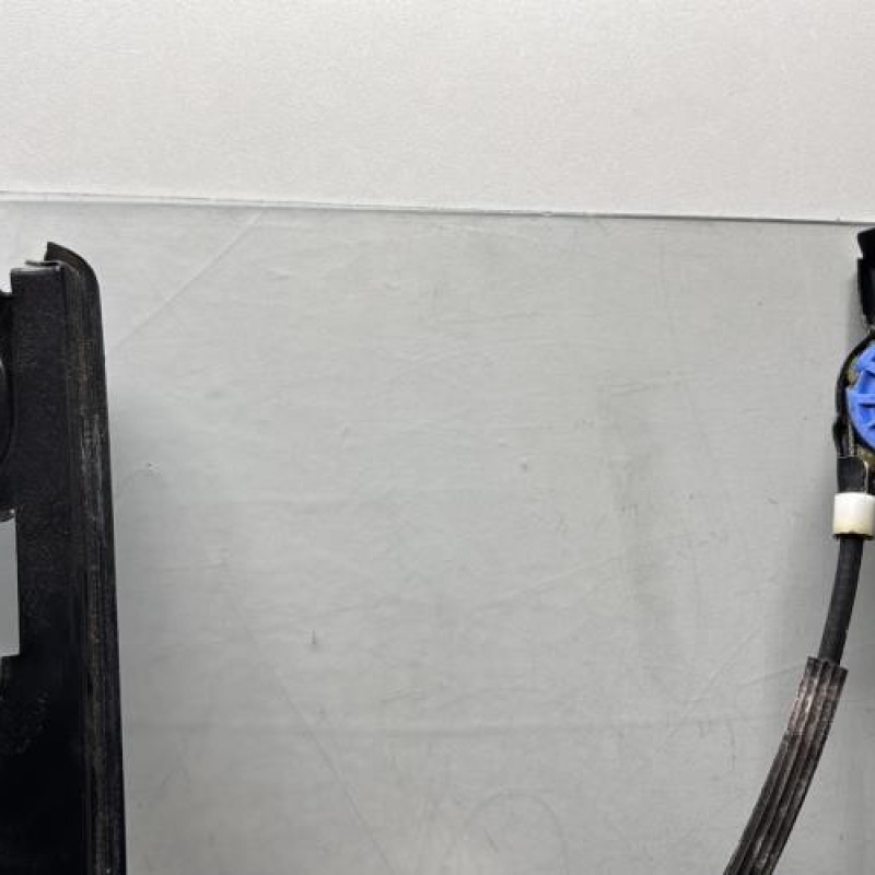 Leve vitre electrique avant droit SEAT ALTEA Photo n°3