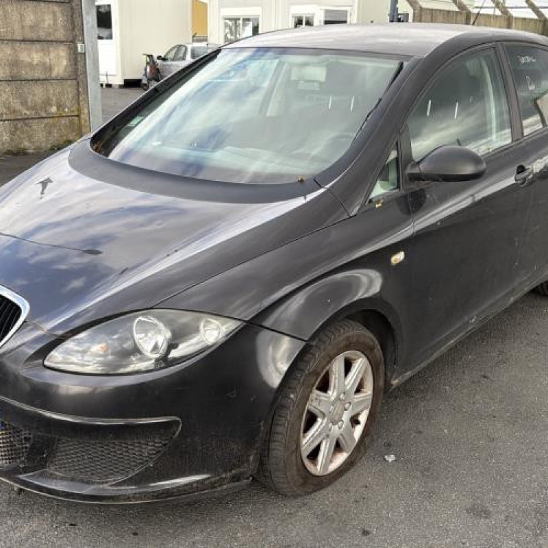 Bouton de coffre SEAT ALTEA Photo n°1