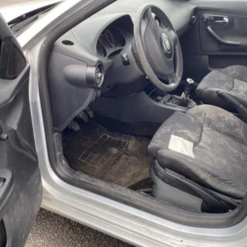 Reservoir essence SEAT IBIZA 3 Photo n°16