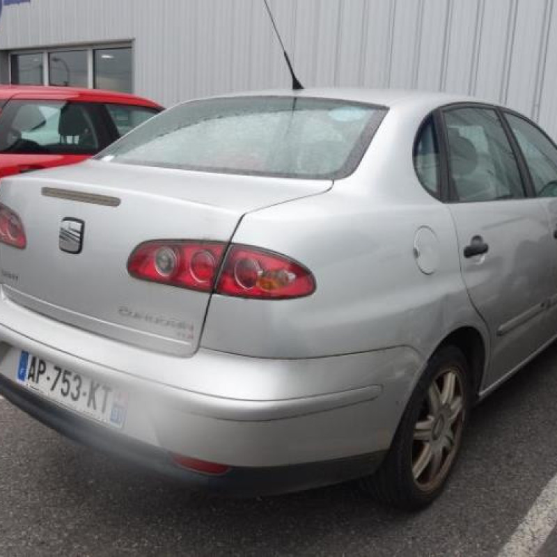 Feu arriere principal droit (feux) SEAT CORDOBA 2 Photo n°5