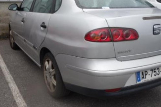 Pare choc arriere SEAT CORDOBA 2
