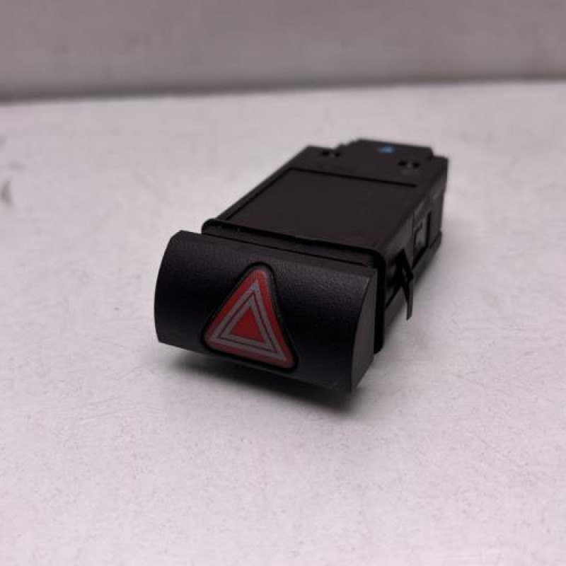 Bouton de warning SEAT CORDOBA 1 Photo n°1