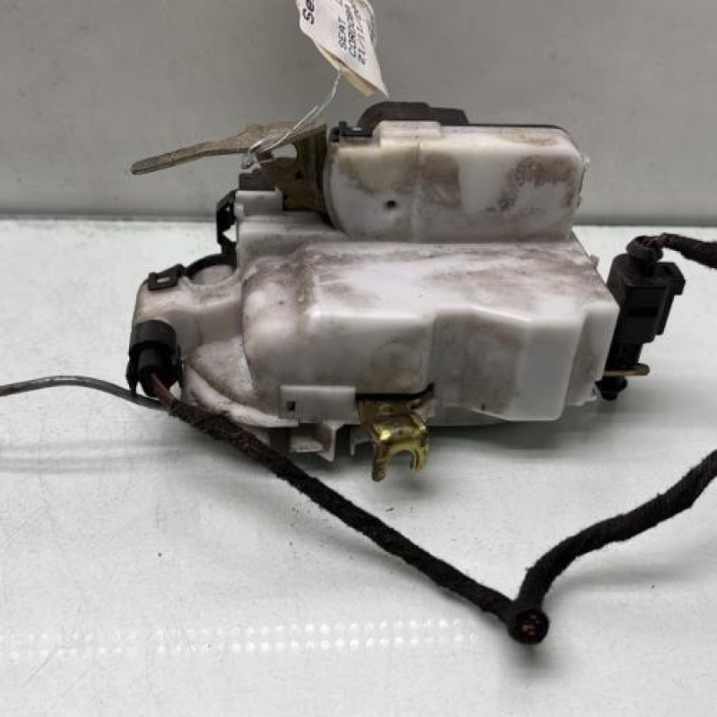 Serrure avant gauche SEAT CORDOBA 1 Photo n°2