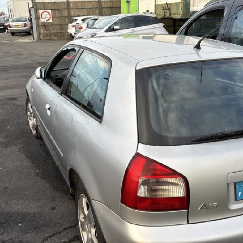 Etrier arriere droit (freinage) AUDI A3 1 Photo n°4