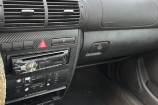 Etrier arriere droit (freinage) AUDI A3 1