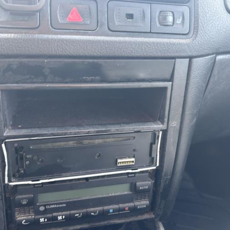 Etrier arriere droit (freinage) VOLKSWAGEN GOLF 4 Photo n°17