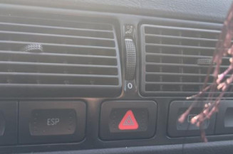 Etrier arriere droit (freinage) VOLKSWAGEN GOLF 4