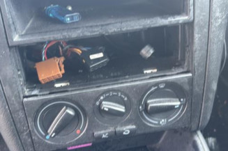 Etrier arriere droit (freinage) VOLKSWAGEN GOLF 4