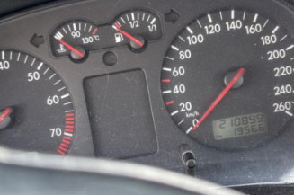 Etrier arriere droit (freinage) VOLKSWAGEN GOLF 4