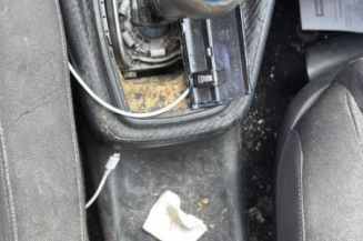 Etrier arriere droit (freinage) VOLKSWAGEN GOLF 4