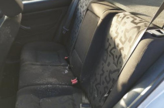 Etrier arriere droit (freinage) VOLKSWAGEN GOLF 4