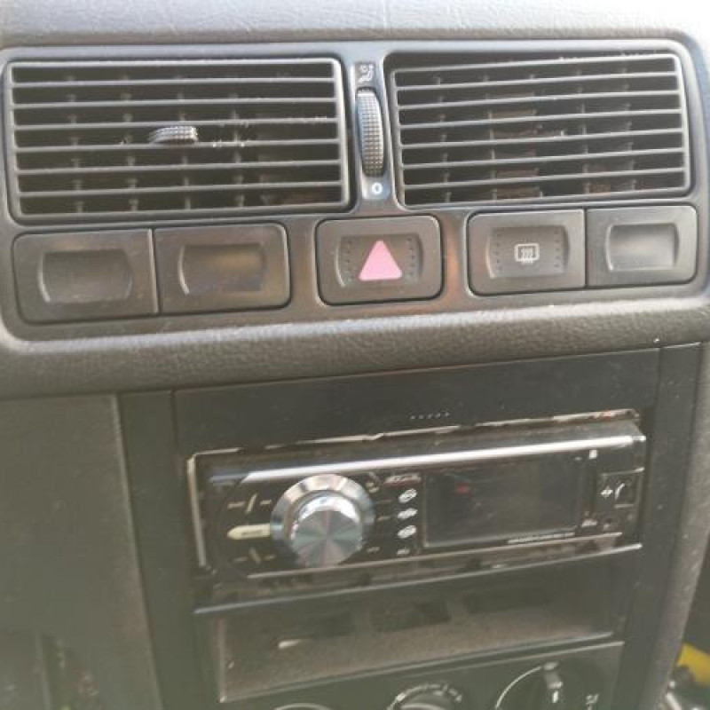 Etrier arriere droit (freinage) VOLKSWAGEN GOLF 4 Photo n°17