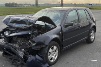 Etrier arriere droit (freinage) VOLKSWAGEN GOLF 4